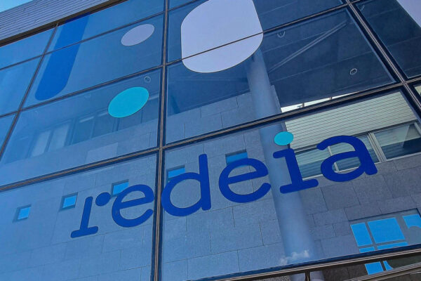 Redeia incrementa sus ganancias un 5% en medio del auge de la inversión.