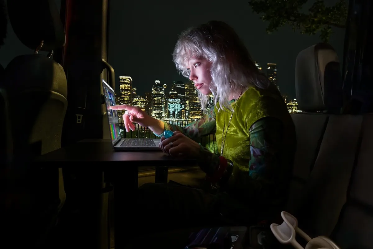 El nuevo MacBook Pro con pantalla táctil de Apple eleva los precios de las laptops a niveles inéditos.