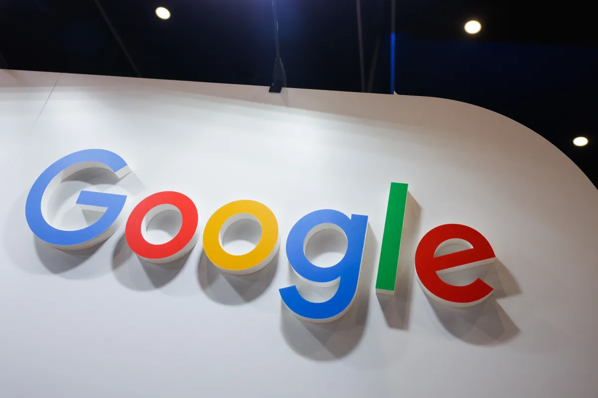 Google lanza anuncios de búsqueda impulsados por IA a nivel global ante la desaceleración del crecimiento publicitario tradicional