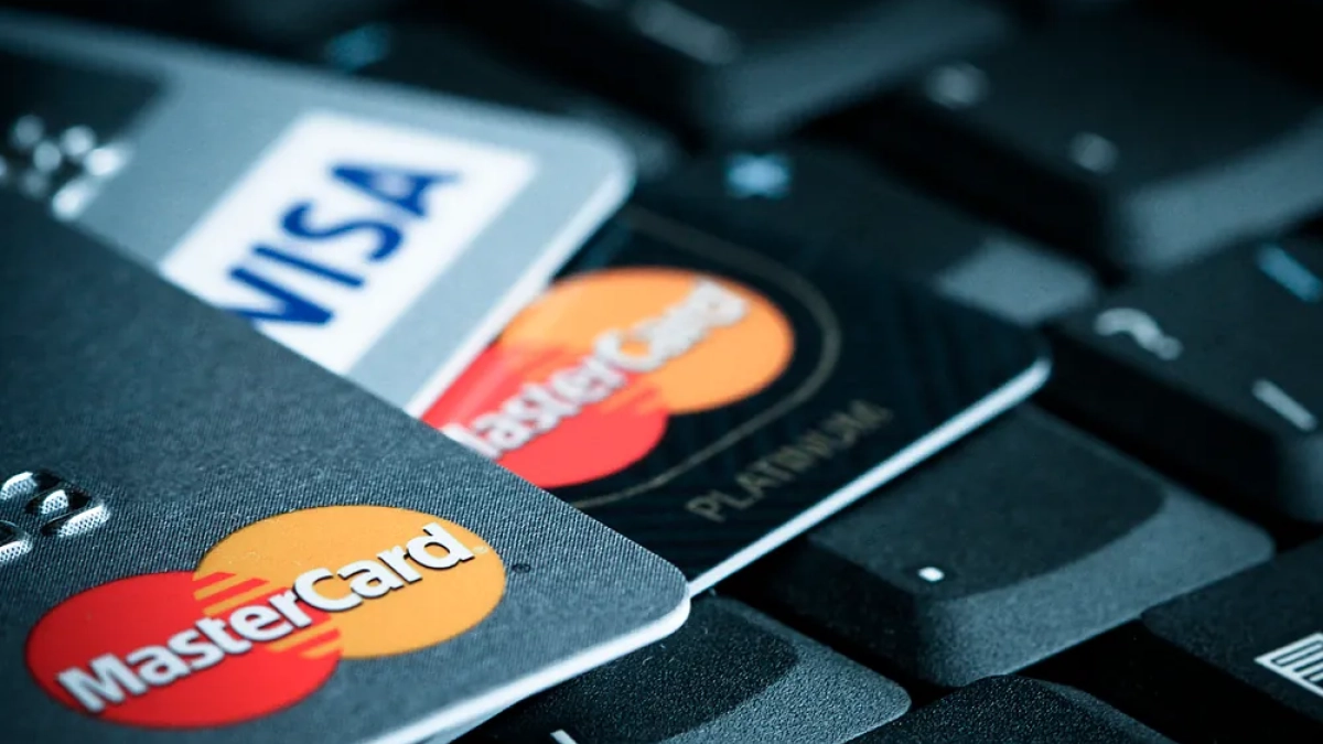 Mastercard y Visa enfrentan demanda de 6.000 millones de dólares en el Reino Unido