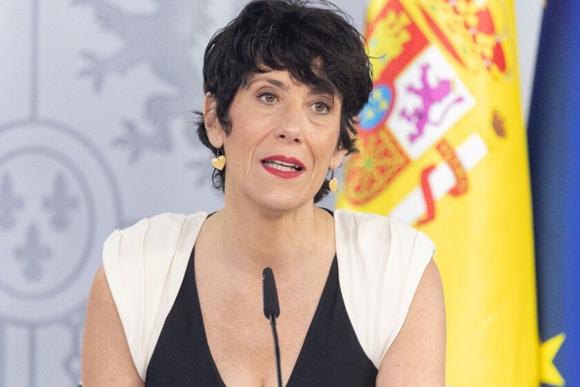 La Seguridad Social establece una pensión mínima de 888 euros para trabajadores con 15 años de cotización, pero la jubilación anticipada se retrasará hasta los 67 años en 2027.